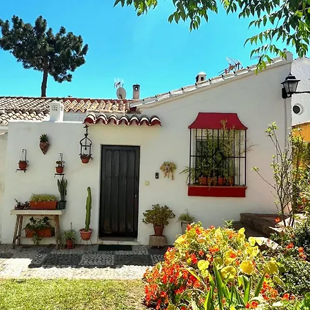 Apartment La Casita Andaluz 10min Walk *